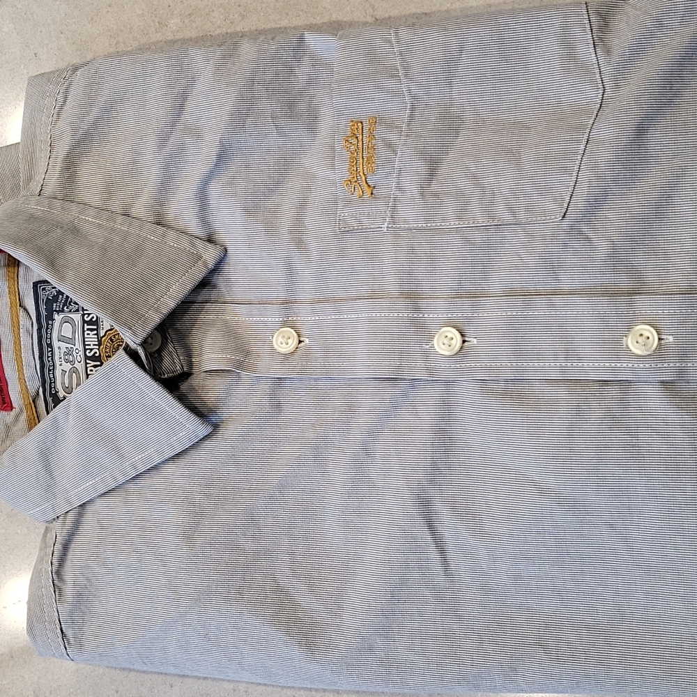 Men's shirts